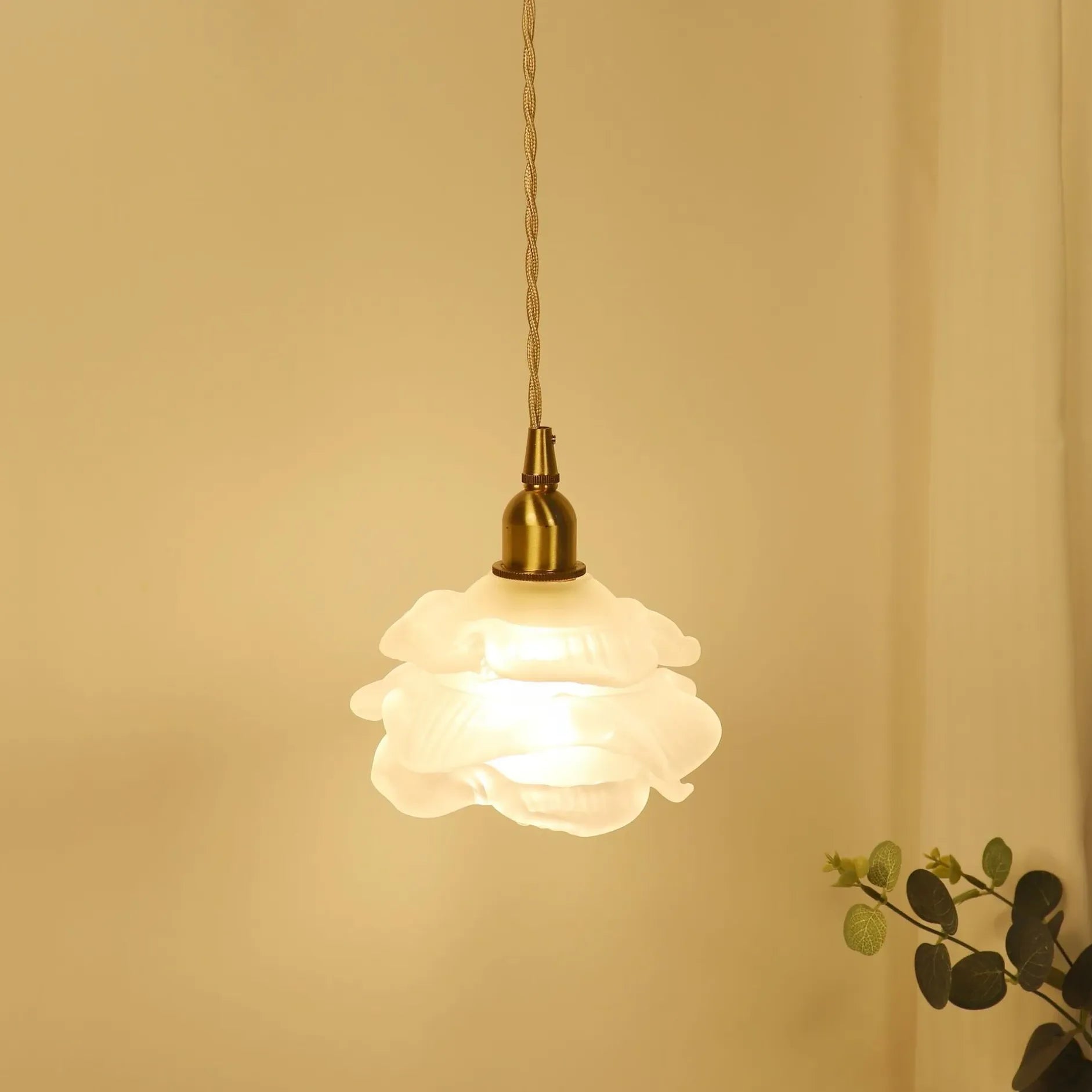 Light Single Pendant For Bedroom Hailie Metal & Glass Ip20