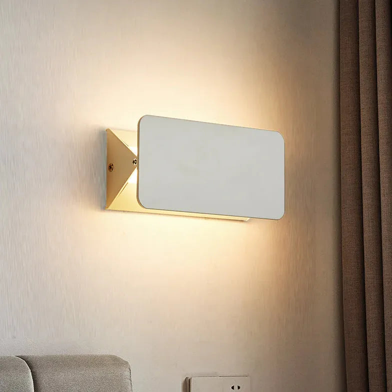 White Flush Wall Light Orr Metal Led