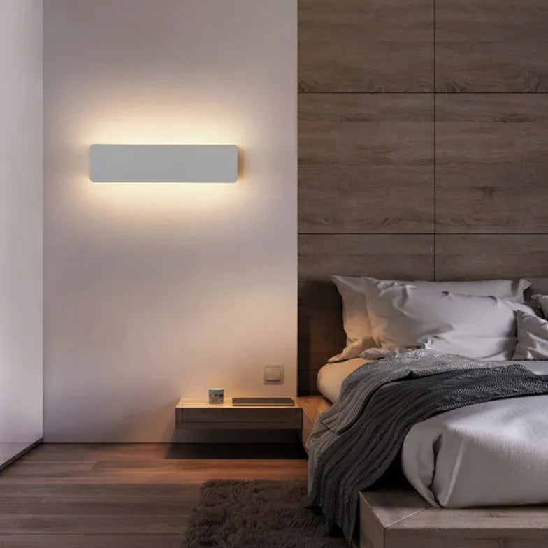 White Flush Wall Light Orr Metal Led