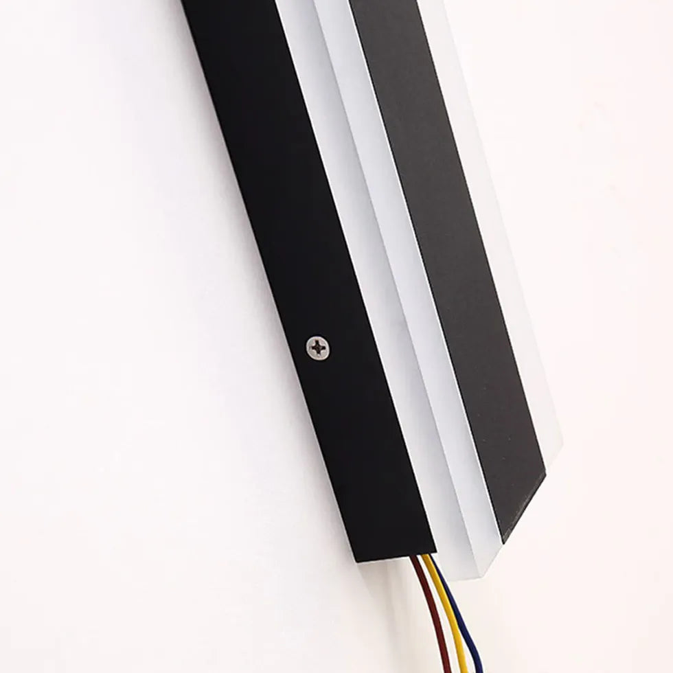 Black Outdoor Wall Light For Bedroom Linear Lacey Metal & Acrylic Led Ip20