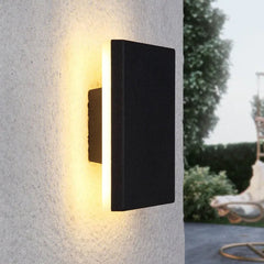 Black Outdoor Light Round Orr Metal Ip65