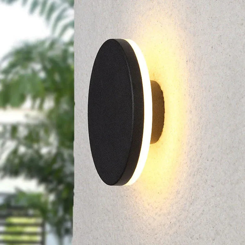 Black Outdoor Light Round Orr Metal Ip65