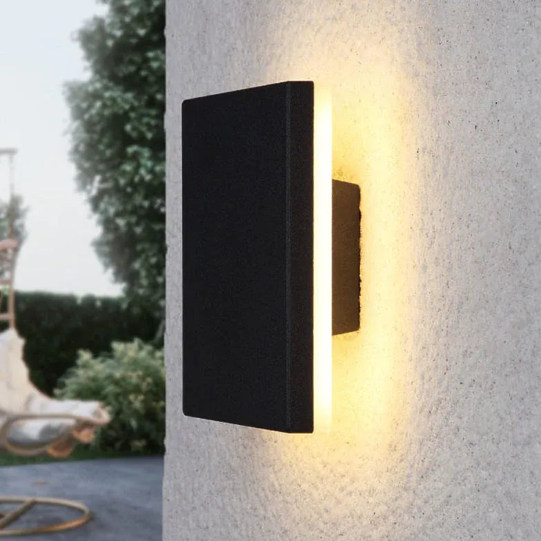 Black Outdoor Light Round Orr Metal Ip65