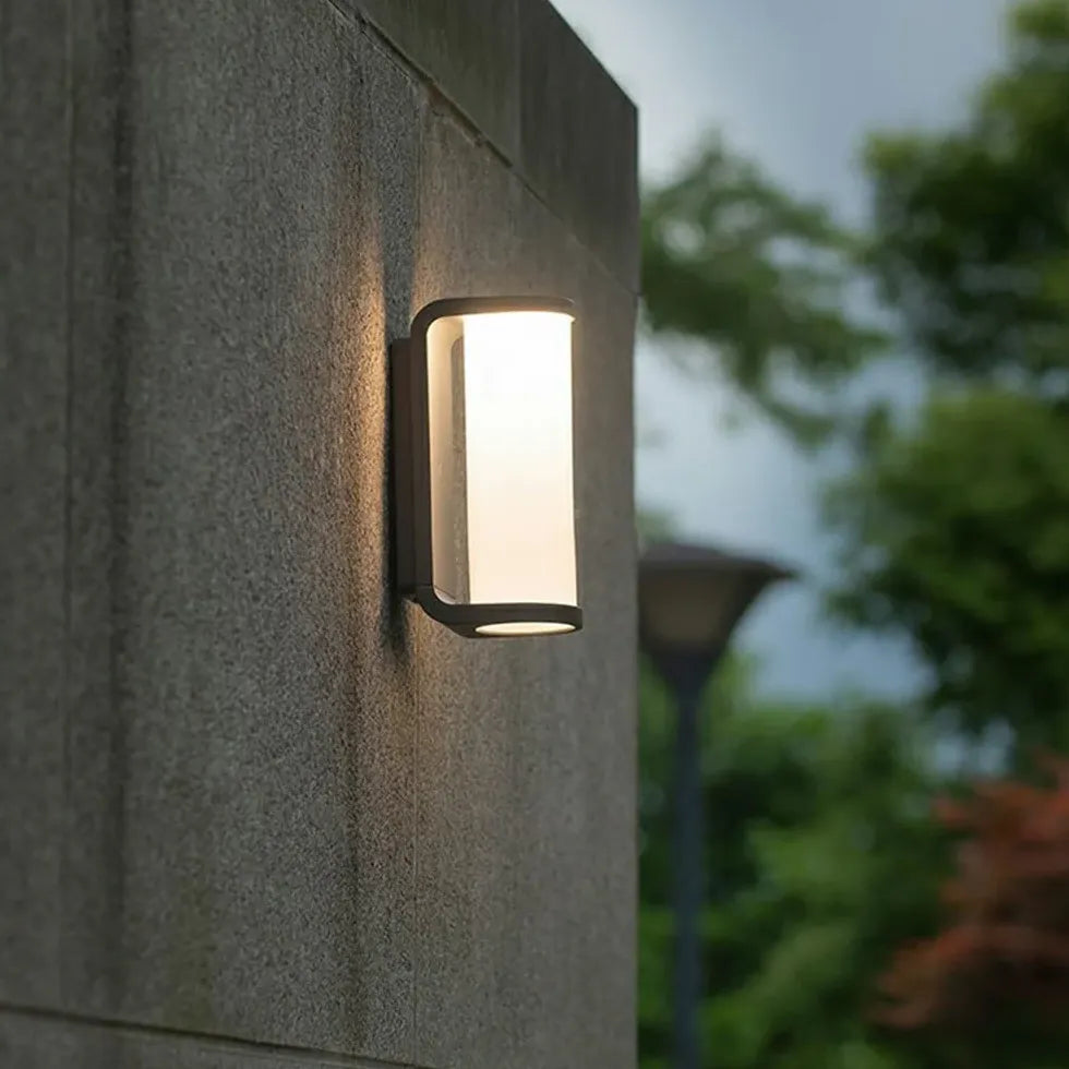 Black Led Orr Metal Outdoor Lamp