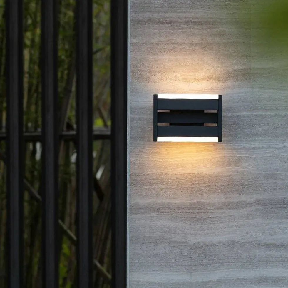 Black Led Rectangular Orr Metal Warm White Outdoor