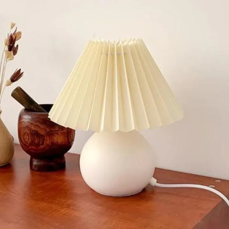 White Rattan Vintage Bedside Table Lamp